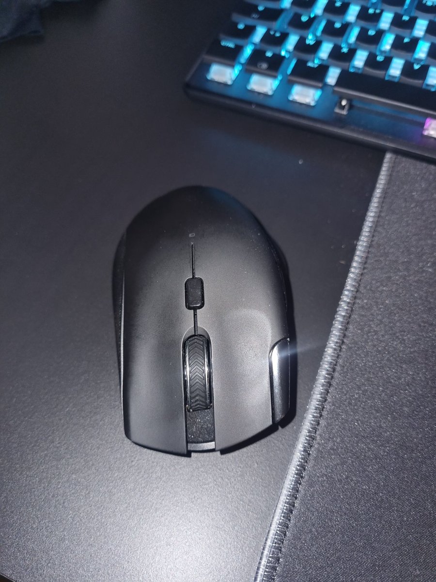Souris gamer logitech