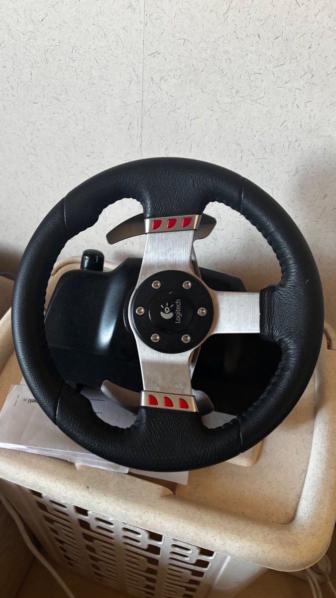 Vend pc gamer avec accessoires — photo 6