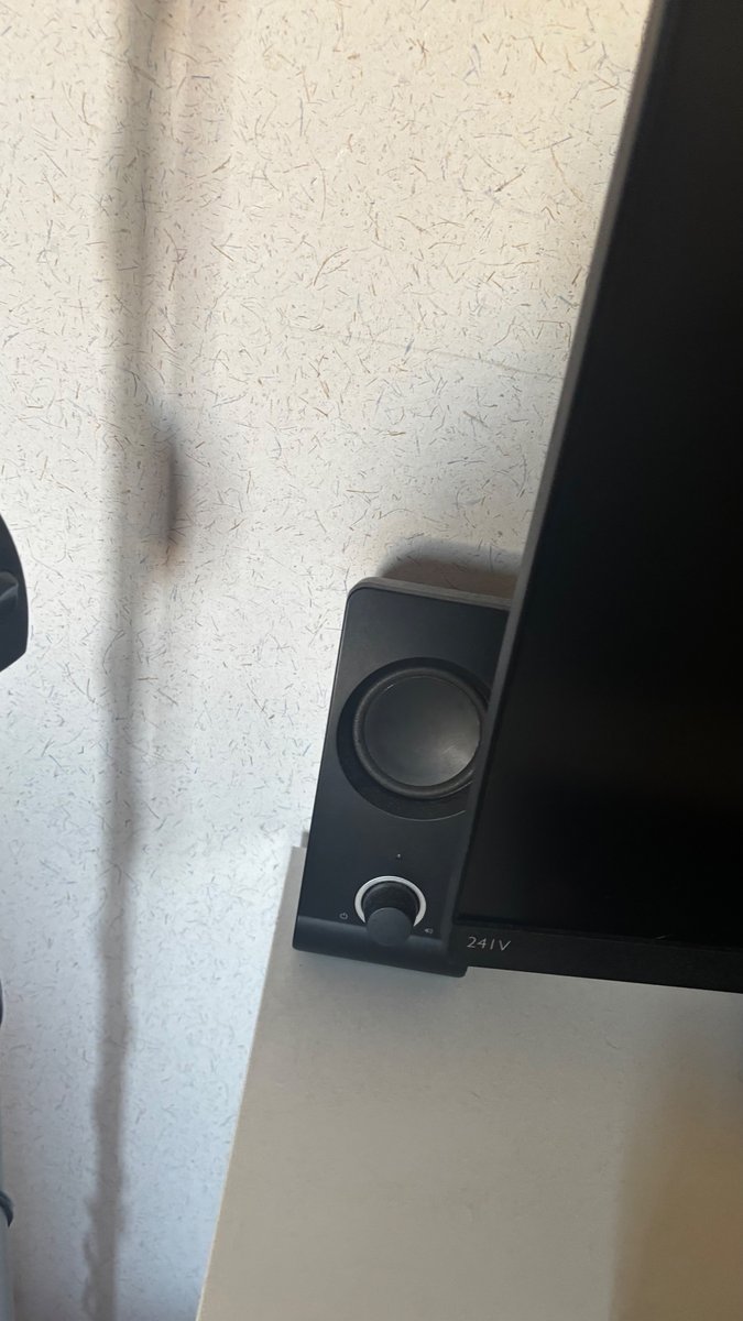 Vend pc gamer avec accessoires — photo 3