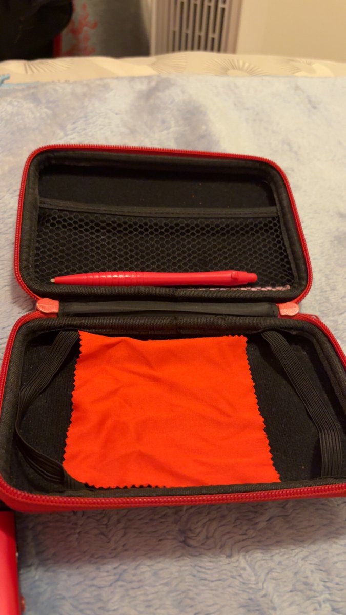 Nintendo 3ds XL 2012 — photo 3